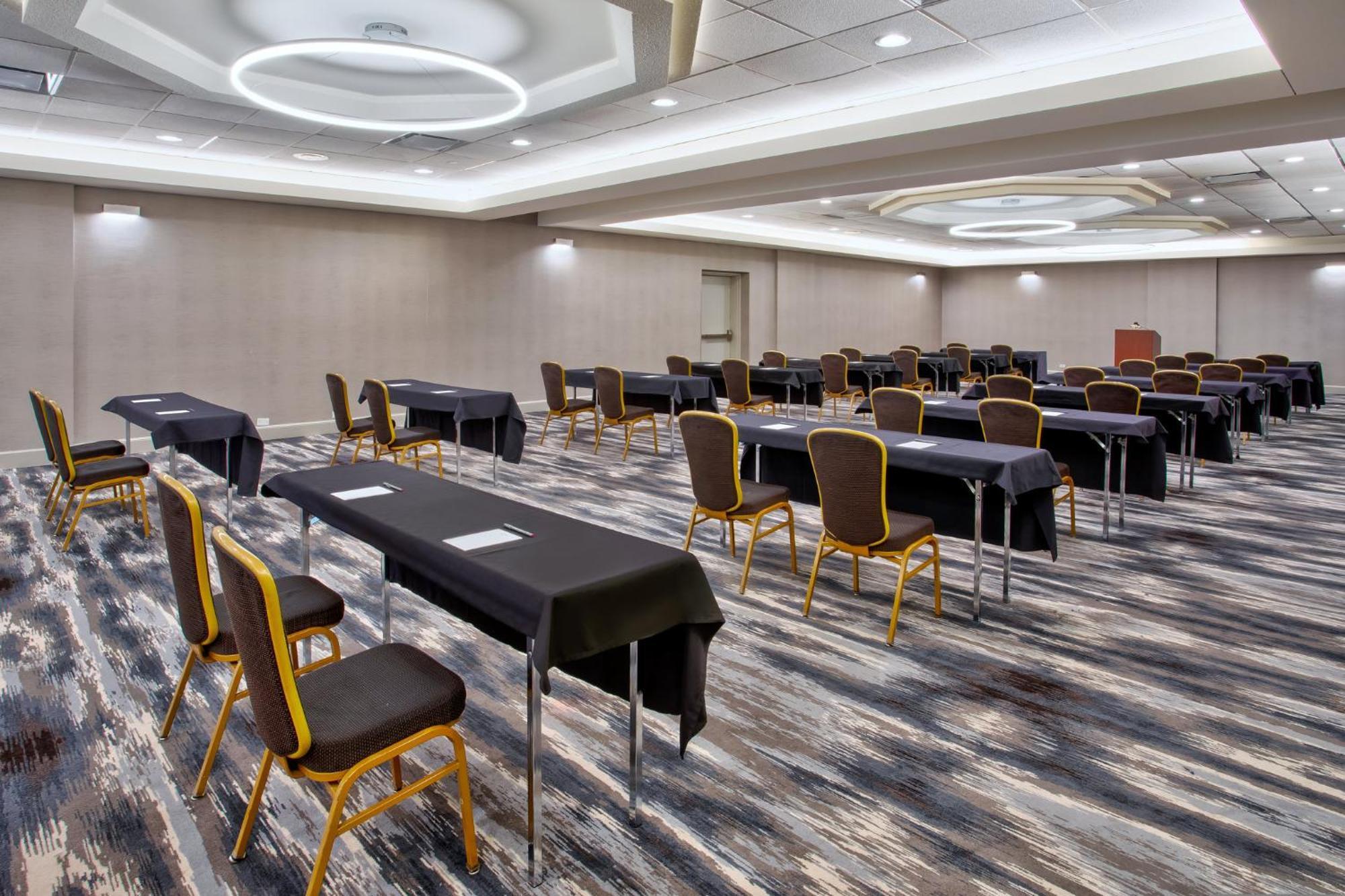 Готель Crowne Plaza Chicago-Northbrook By Ihg Екстер'єр фото